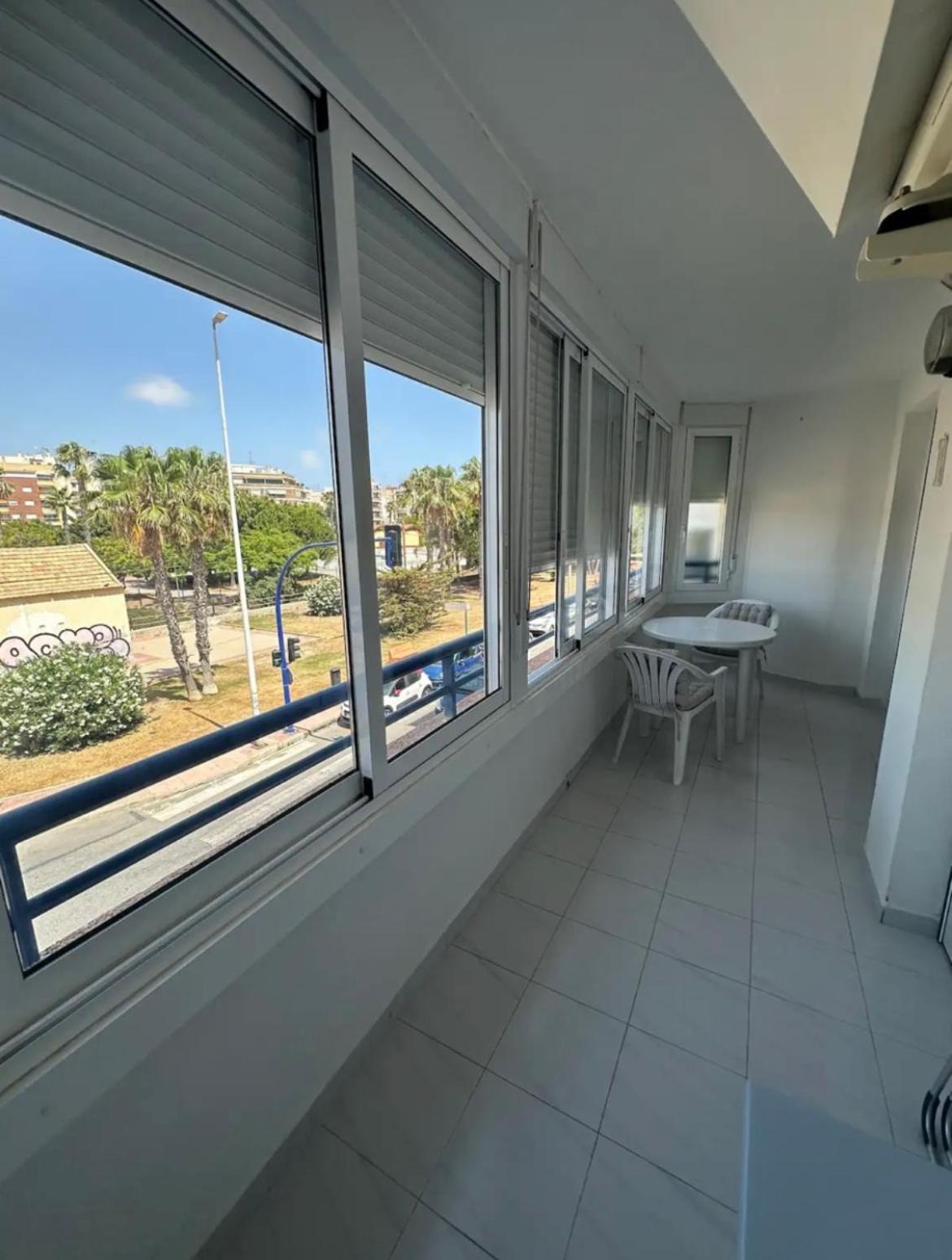 Marina Lägenhet Torrevieja Exteriör bild
